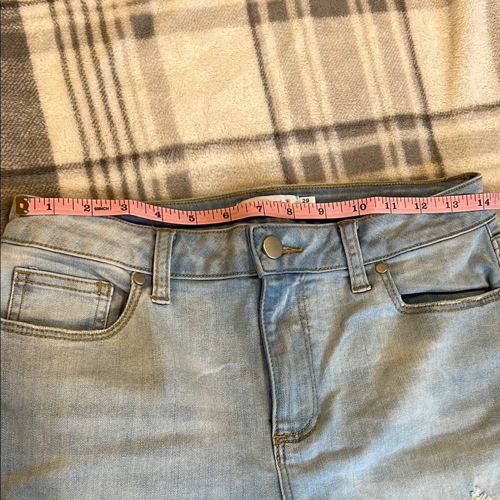 Shoe Dazzle Blue Ankle Cropped Jeans with Distressed Details - Picture 4 of 7